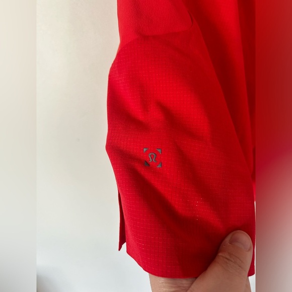 BNWOT Lululemon Train To Beach Short Red Size Small - Picture 5 of 7